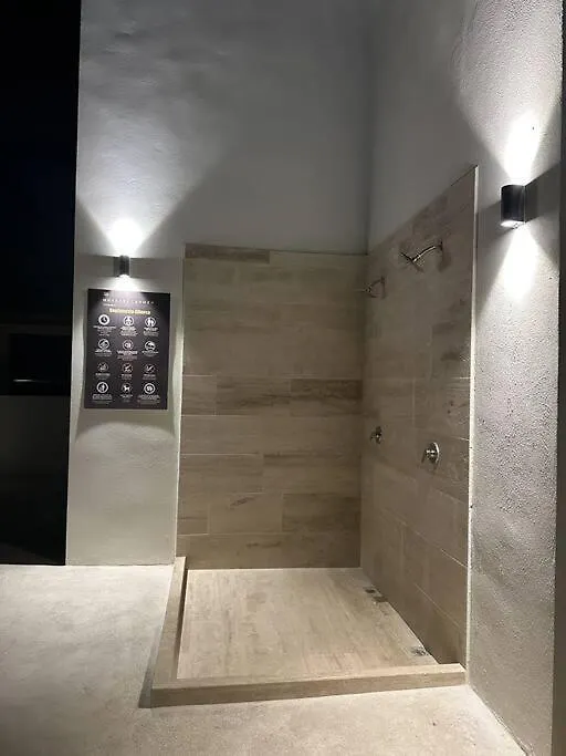Apartment Pool View Condo / Rooftop Pool, Jacuzzi, Gym & Bar Playa del Carmen