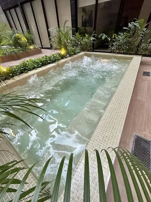 Pool View Condo / Rooftop Pool, Jacuzzi, Gym & Bar Playa del Carmen Apartment