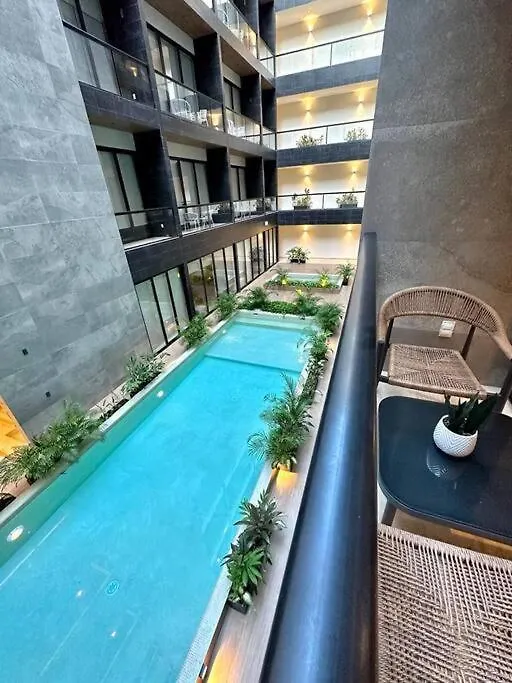 Apartment Pool View Condo / Rooftop Pool, Jacuzzi, Gym & Bar Playa del Carmen Mexico