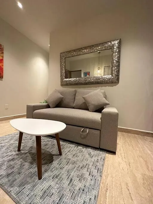 Pool View Condo / Rooftop Pool, Jacuzzi, Gym & Bar Playa del Carmen