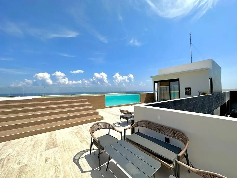 Pool View Condo / Rooftop Pool, Jacuzzi, Gym & Bar Playa del Carmen Apartment